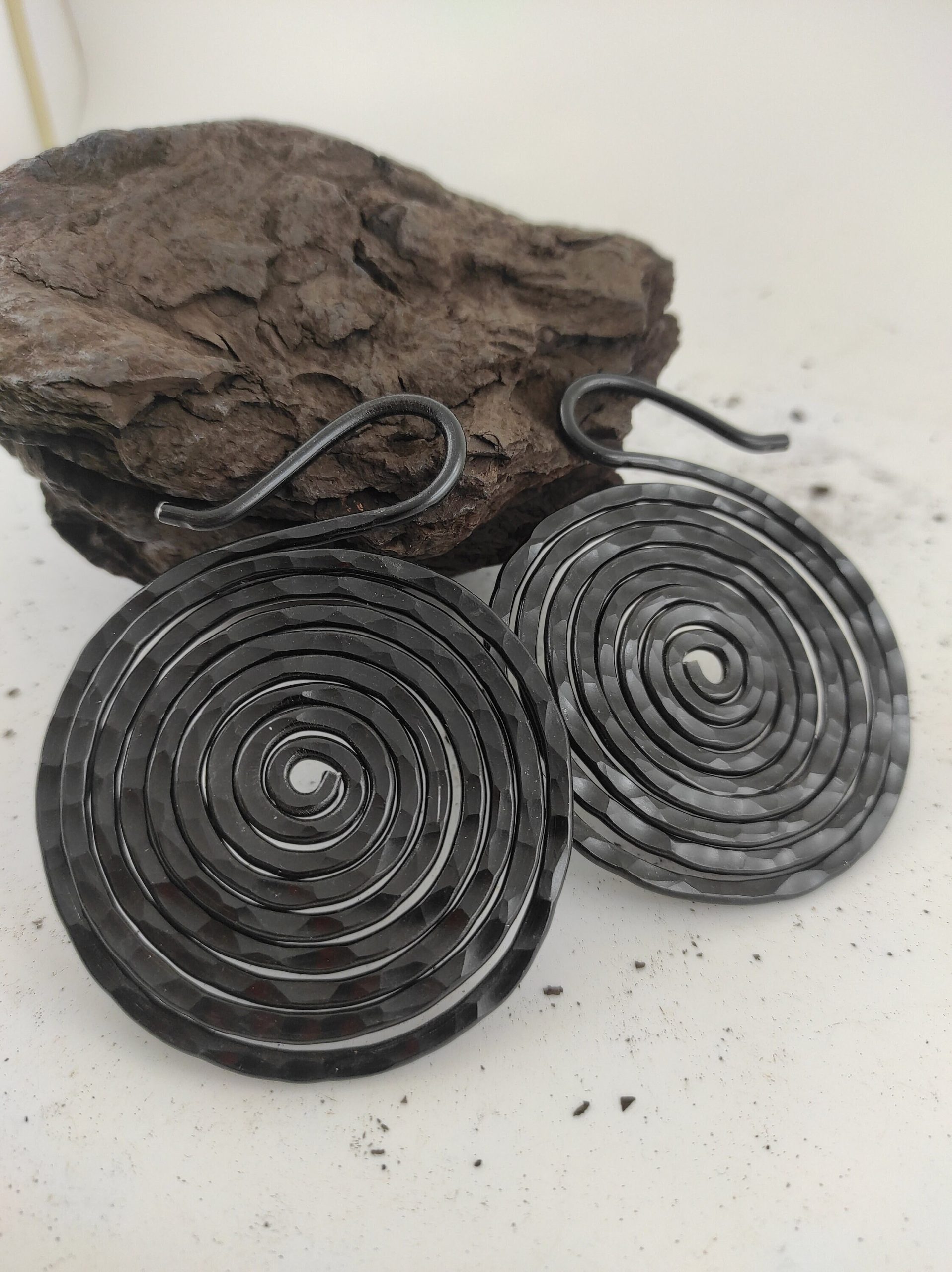 3.14 inches Earrings / 8 gauge Spiral Hoops / Stretched Lobes / Ear Weights / Blaack Ear weights